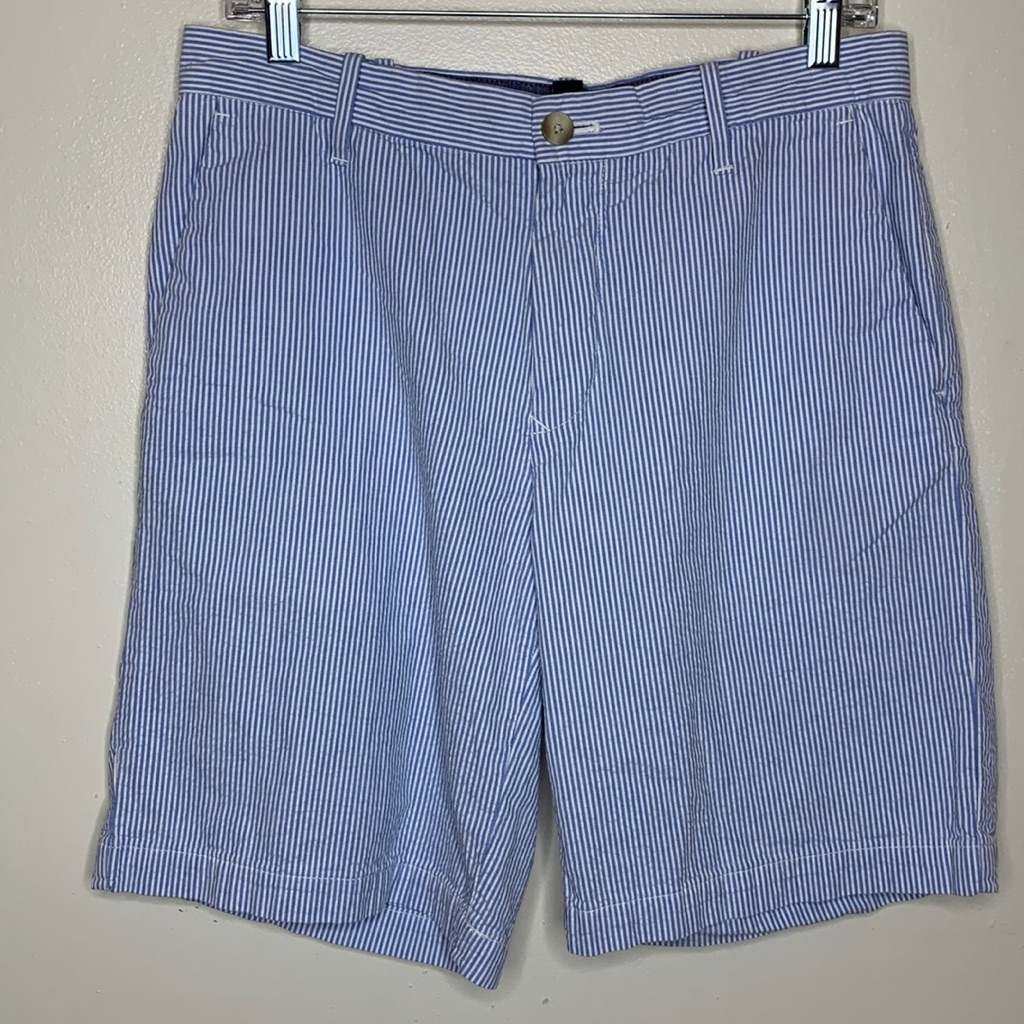 Izod Shorts Blue & White Seersucker Flat Front Striped Preppy Coastal 30
